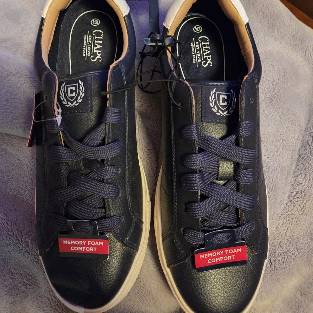 Chaps Men's Navy and Tan Low-Top Memory Foam Sneakers